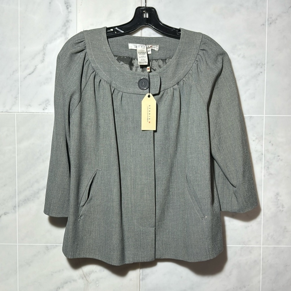 NWT studio M (a product from max studio) CAPE LIKE BLAZER SIZE Medium